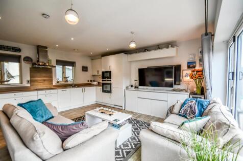 Kitchen - Living
