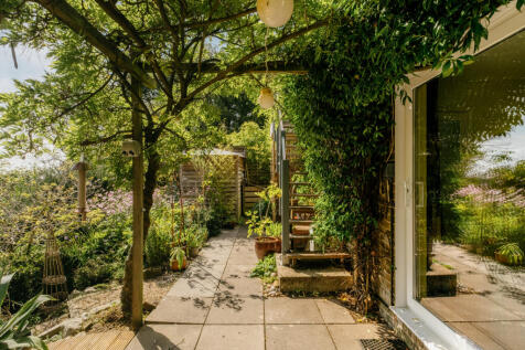 Croft-Hastings-StHelensWoodRoad-Exterior-15