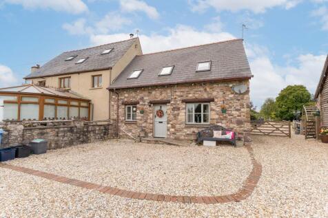 Newport, NP18 - property photo