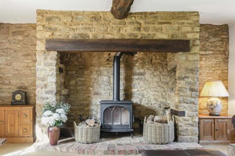 Lower End Farmhouse, 10 High Street South, Tiffiel