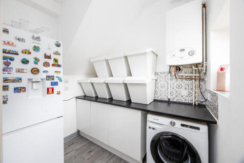 31 Crowell Mews, HP19 7HB-3