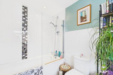 EweMove Estate Agents Basingstoke - Lavender Road 