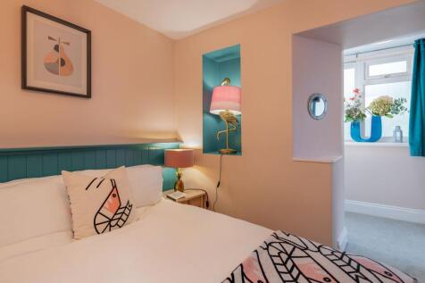 Bedroom 1_1 Elm Cottage, Kingswear