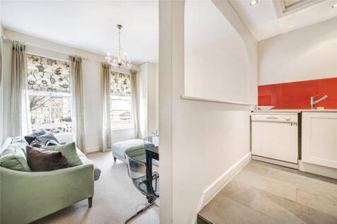 Kitchen/ Reception