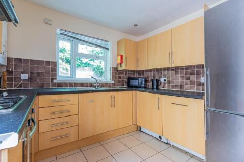Rhymney Street, Cathays photo 3