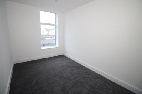 80 Station Road, Blackpool photo 4