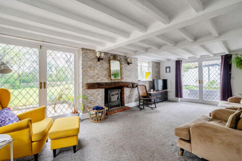 Lounge/Living Room