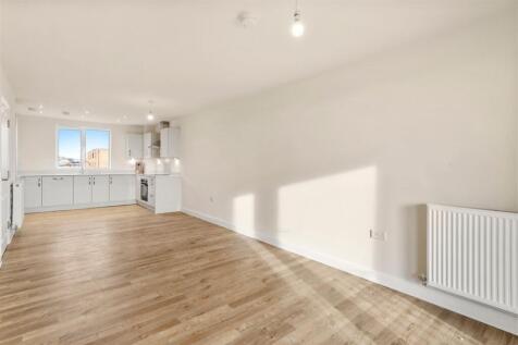 2 bedroom property in Osprey Drive, Trumpington photo 4