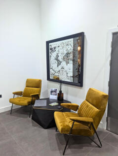 Serviced Office to rent Image 12