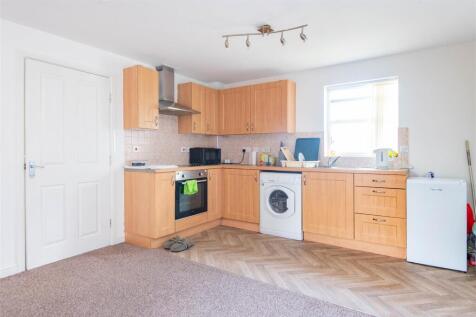 Kitchen &amp; Lounge