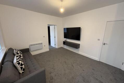 Flat 1, Lane End Road, Burnage, Manchester photo 4
