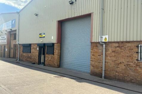 Light Industrial to rent Image 5