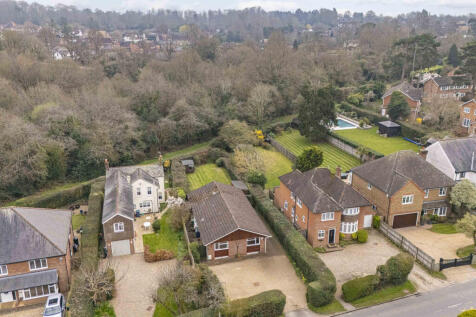 29 New Rd, HP10 8DL Drone (LOW RES)-3