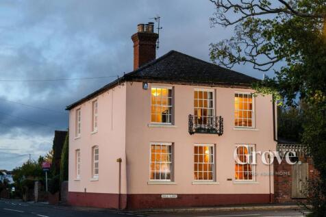 Hall Lane Hagley 2.jpg