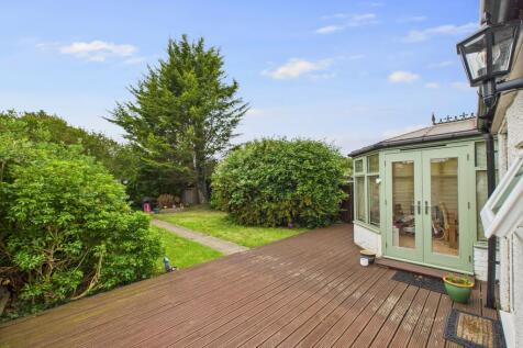 CAM02909G0-PR0424-STILL024