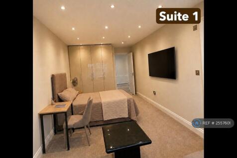 Hotel Style Studio (Suite 1)
