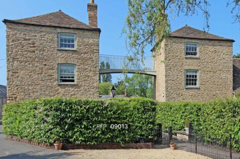 2-bed house on Lumbys Terrace, Water Street, Stamford, PE9 2NS, £1,500/mo