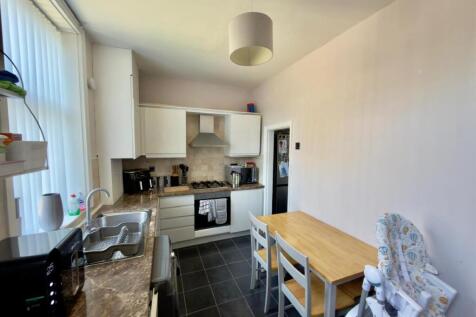 Oakroyd Mount, Stanningley, Pudsey photo 4
