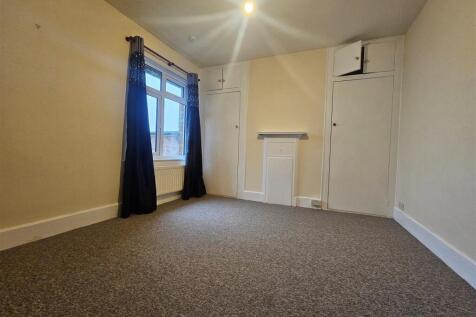 For Rent by Aspire Residential | Broadwater Road