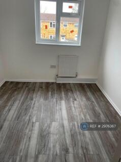 Ramney Drive, Enfield, EN3 photo 5