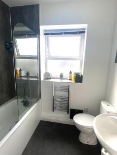 Bathroom.JPG