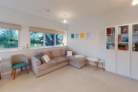 Open Plan Kitchen Living Area