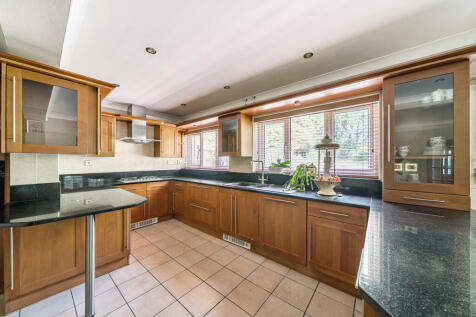 1349787-9-68baf31...