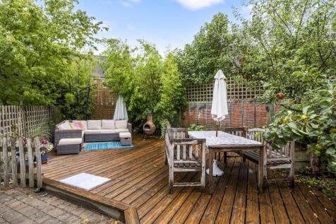Barrow Close, 14-...