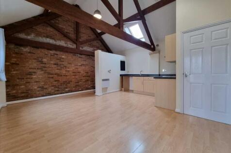 Lounge &amp; Kitchen