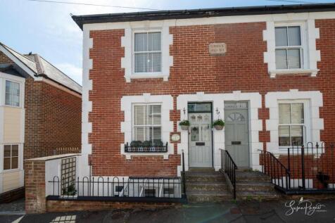 1 Grove Hurst