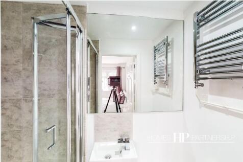 En-suite bathroom