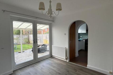 Wakefield Close, Freshbrook, Swindon photo 3