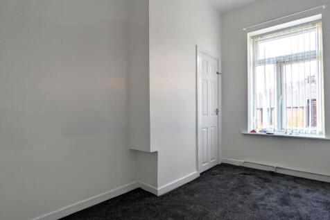 3, Castleford Street, Chadderton, OL1 photo 5