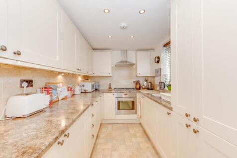 KITCHEN, DINER AND LIVING ROOM