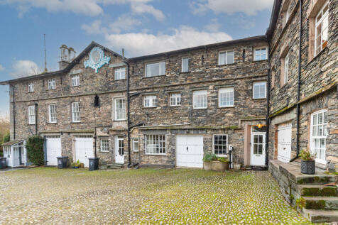 Croft Courtyard