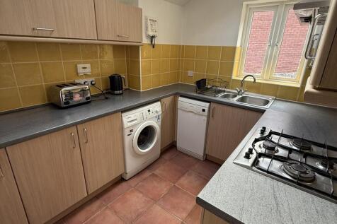Howell Road, Exeter photo 3