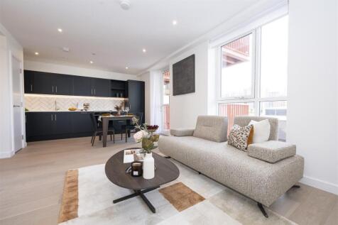 RENTAL SHOW FLAT