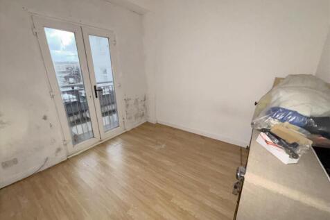 Bedroom 3 69 station