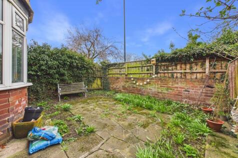 CAM04511G0-PR0067-STILL007.jpg