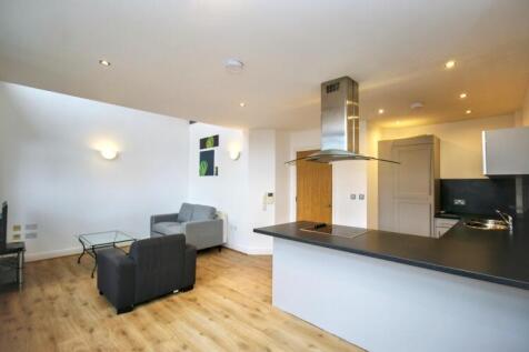 Lake House 66 Ellesmere Street M15 photo 3