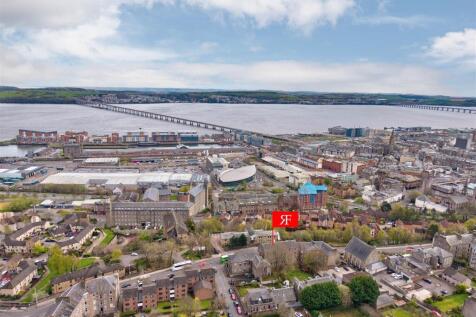 Flat 15 100 Victoria Road Dundee-9.jpg