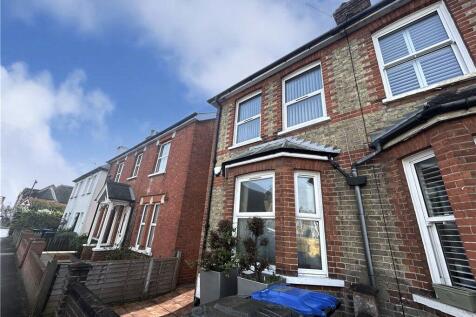 Hummer Road, Egham, Surrey, TW20 photo 2