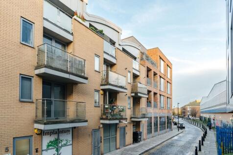 Wadeson Street, E2