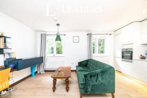 Summerhouse Hill, Buckingham, Buckinghamshire, MK18 photo 3