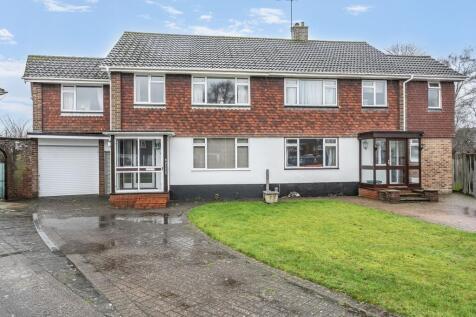 Tonbridge, TN11 - property photo