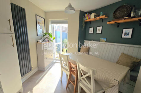 Narrowleaf Drive, Ringwood, Hampshire photo 5