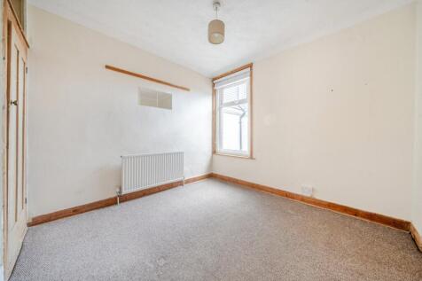 1360868-6-68da79b...