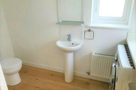 Cloakroom/wc