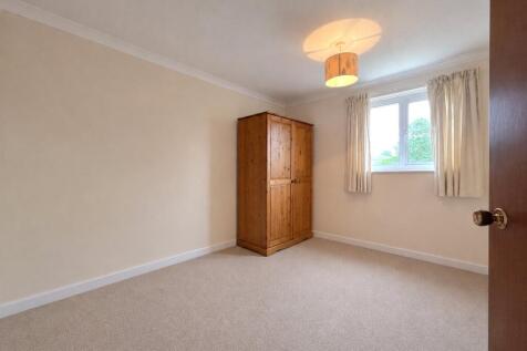Bevisland, Eldene, Swindon, SN3 photo 5