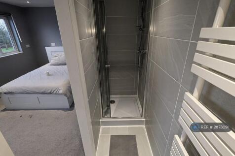 En-Suite 1